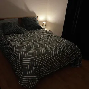 Appartement Maison Meublee Avec Parking, Moulins (Allier)